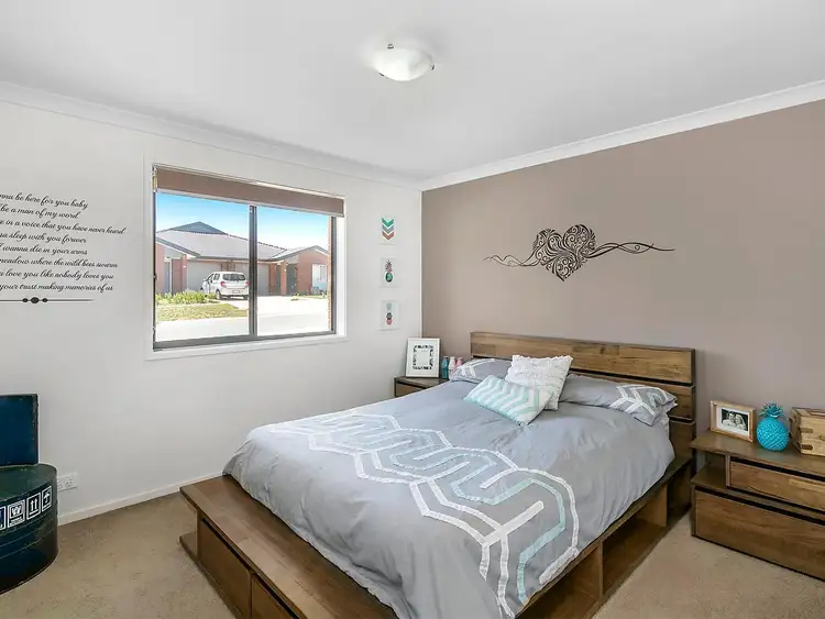 Fifth view of Homely house listing, 17 Bunima Crescent, Ngunnawal ACT 2913