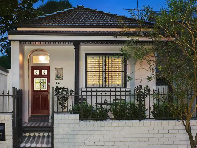 121 Victoria Street, Dulwich Hill NSW 2203