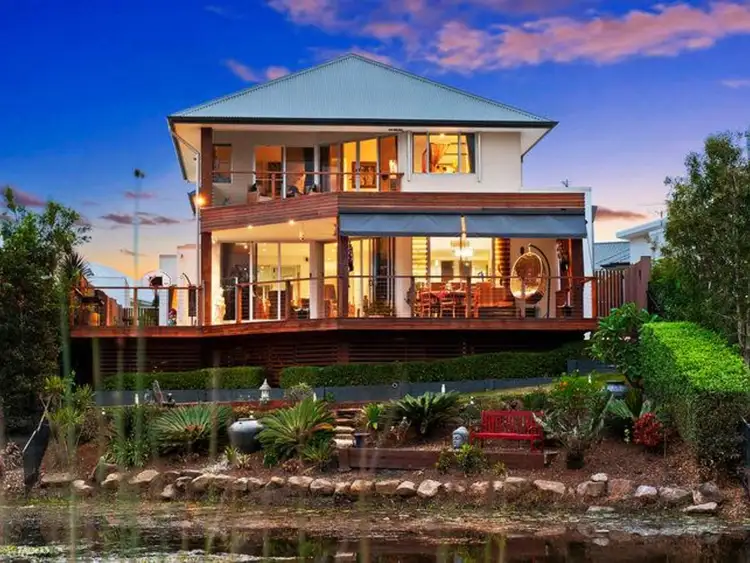847 Legend Trail, Robina QLD 4226