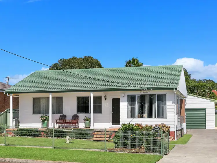 141 Macquarie Grove, Caves Beach NSW 2281