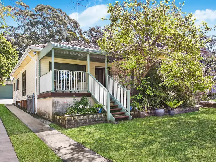 9 Tecoma Street, Heathcote NSW 2233
