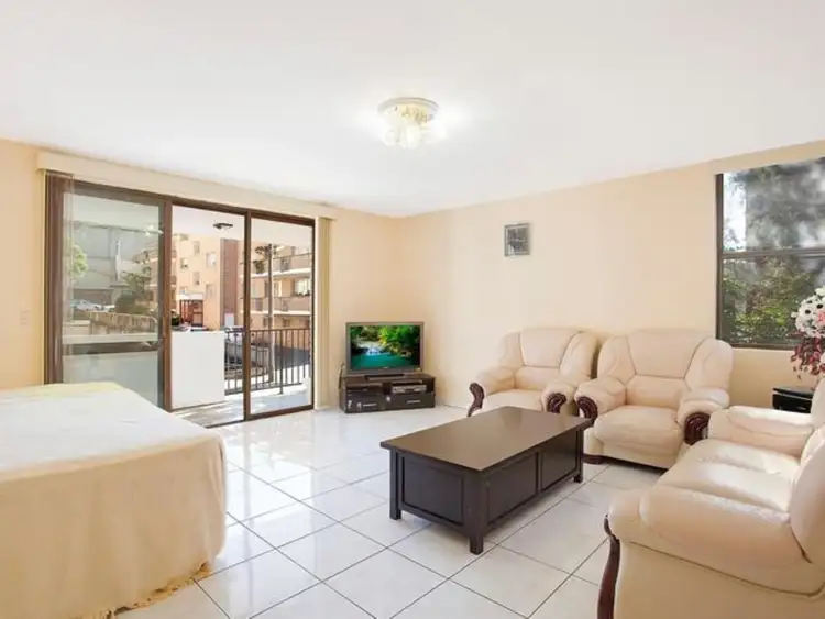Third view of Homely apartment listing, 8/3 Edgeworth David Avenue, Hornsby NSW 2077