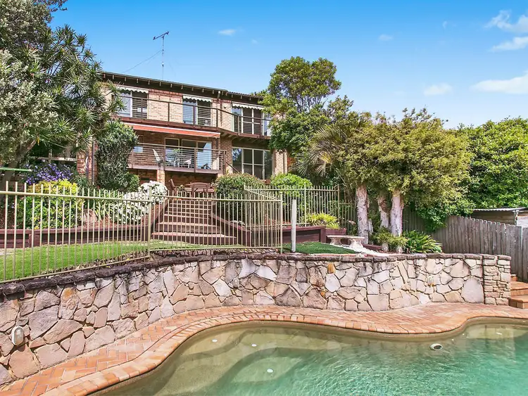 9 Plumwood Crescent, Cordeaux Heights NSW 2526