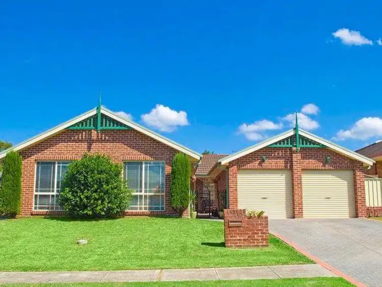 10 Grove Place, Cameron Park NSW 2285