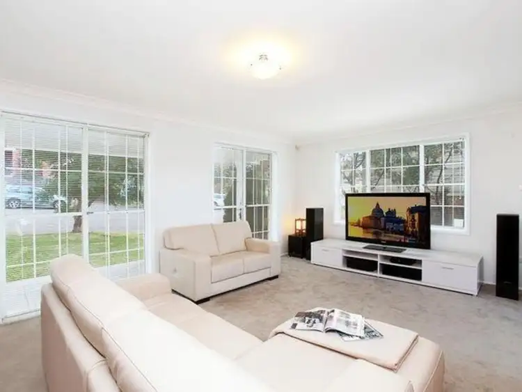 30 Peace Crescent, Balgownie NSW 2519