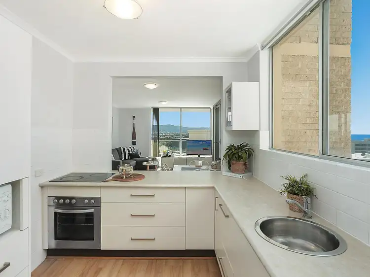 Third view of Homely apartment listing, 17/11 Ocean Street, Wollongong NSW 2500