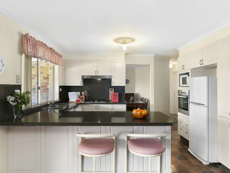 Second view of Homely house listing, 31 Sheringa Grove, Cordeaux Heights NSW 2526