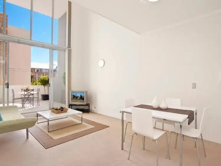 11/4 Gillespie Avenue, Alexandria NSW 2015