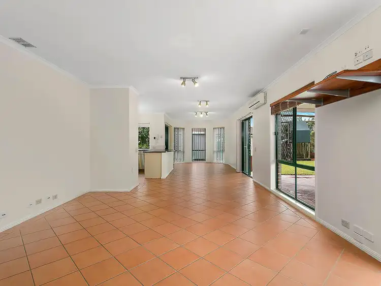 Fifth view of Homely house listing, 35 Currumbin Place, Carindale QLD 4152