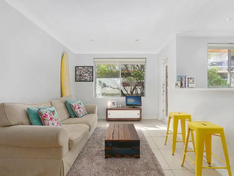 8/18 Evans Street