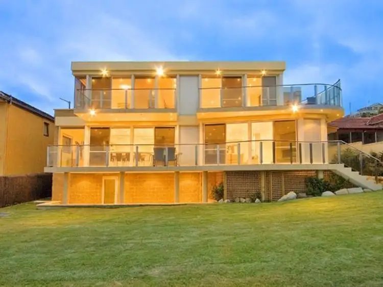 18 Pearce Street, South Coogee NSW 2034