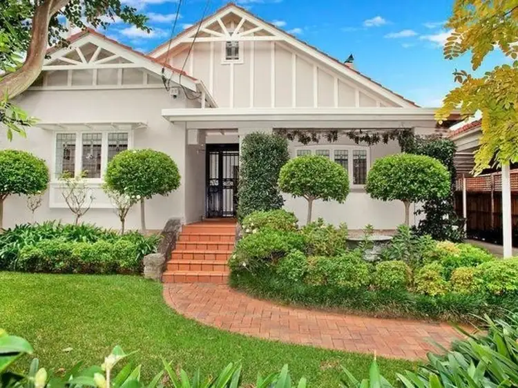4 Harwood Avenue, Chatswood NSW 2067