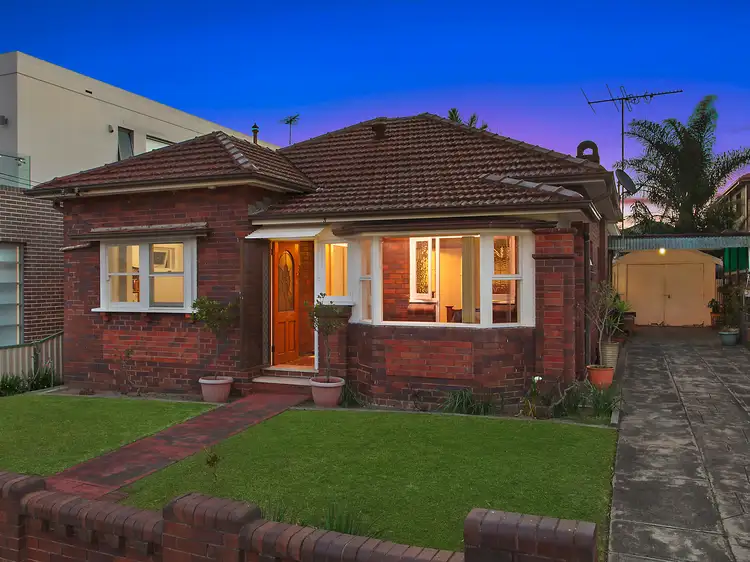 3 Princess Avenue, Rodd Point NSW 2046