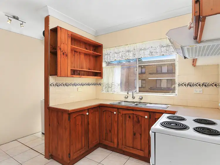 Fourth view of Homely apartment listing, 9/36 Seabeach Avenue, Mona Vale NSW 2103