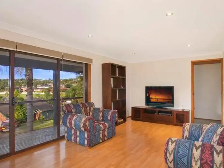 12 Suffolk Drive, Valentine NSW 2280
