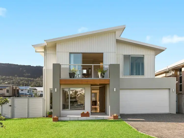 35 Kilncar Crescent, Thirroul NSW 2515