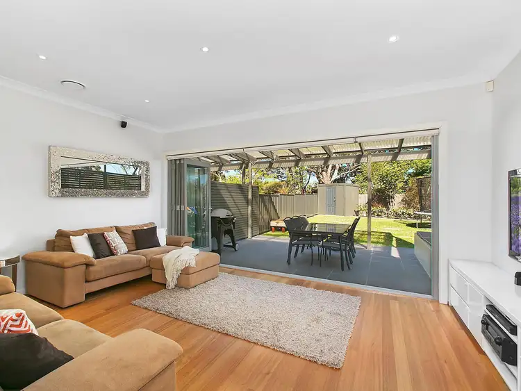 2/95 Meadow Street, Fernhill NSW 2519