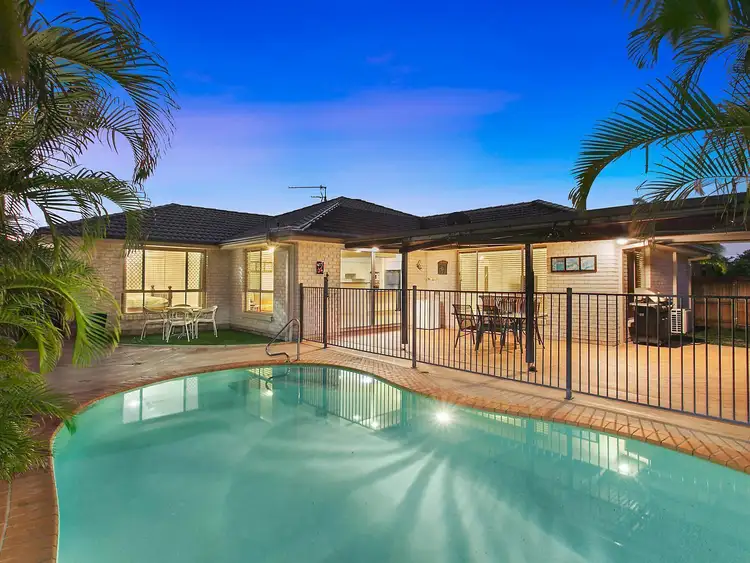 6 Glebe Place, Banora Point NSW 2486