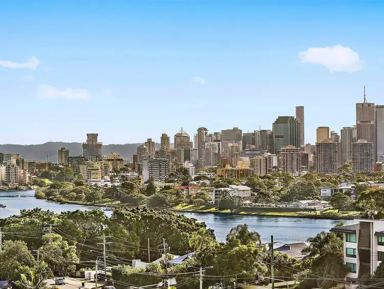 12/84 Norman Crescent, Norman Park QLD 4170