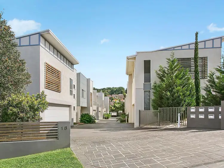 Second view of Homely townhouse listing, 2/16 Strathearn Avenue, Wollongong NSW 2500