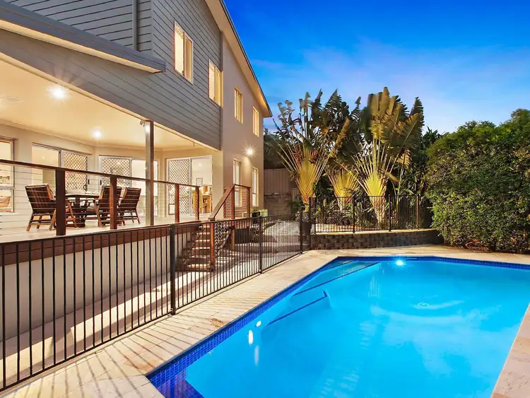 29 Buncrana Terrace, Banora Point NSW 2486