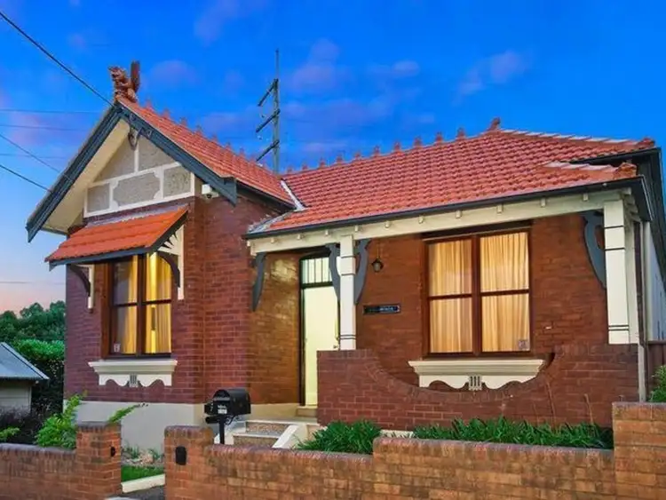 7 Wilga Avenue, Dulwich Hill NSW 2203