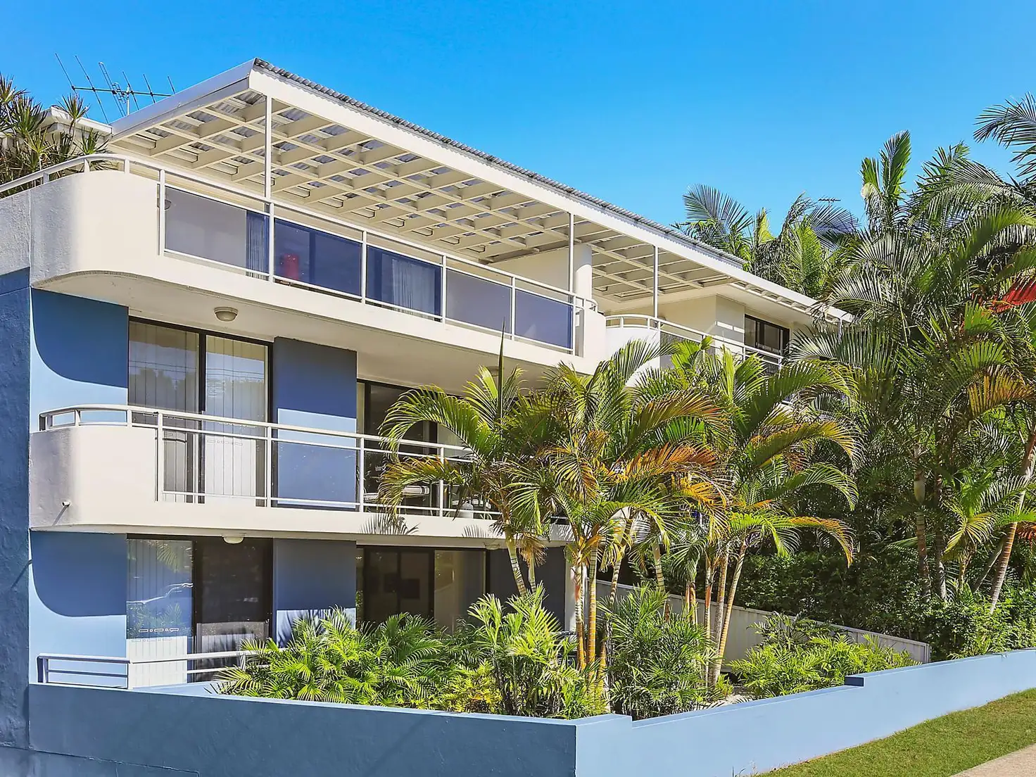 Main view of Homely apartment listing, 8/11 Clarence Avenue, Dee Why NSW 2099