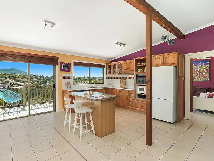 30 Ashley Avenue, Farmborough Heights NSW 2526