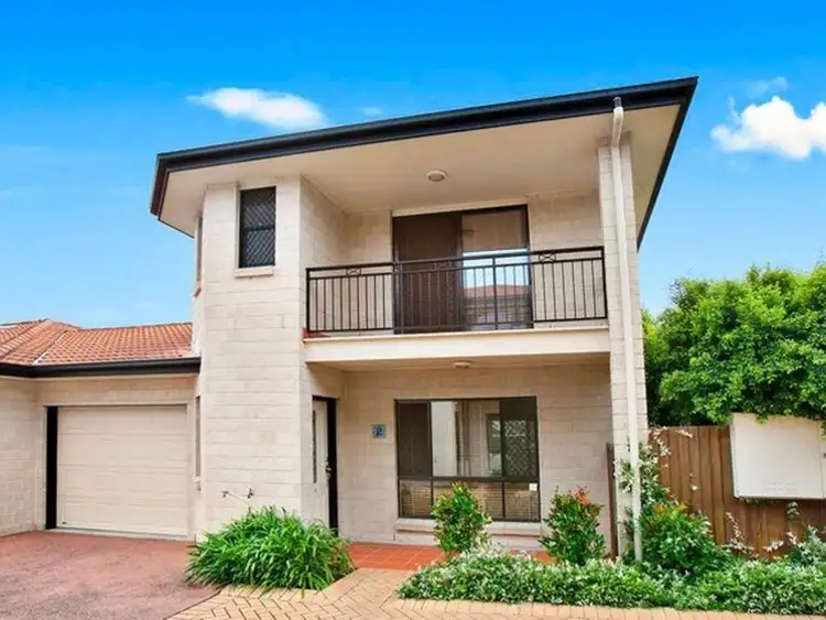 2/8 Ormuz Street, Carina Heights QLD 4152