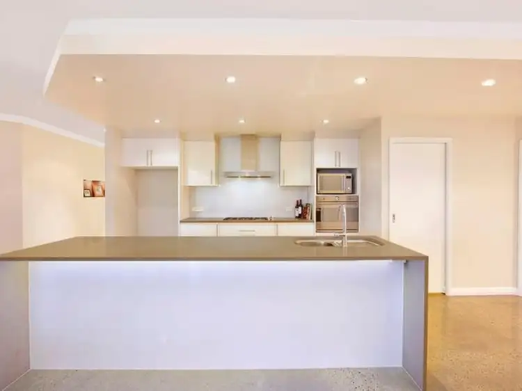 Second view of Homely rural property listing, 8 Bradley Close, Murrumbateman NSW 2582