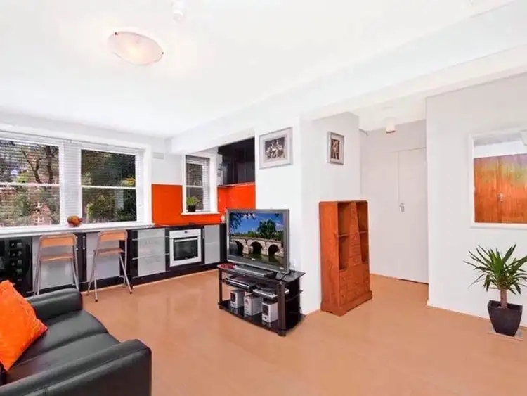 25/17 Elizabeth Bay Road, Elizabeth Bay NSW 2011