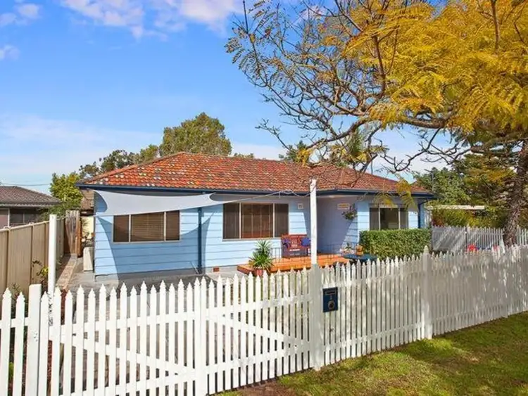2 Forest Road, Umina Beach NSW 2257