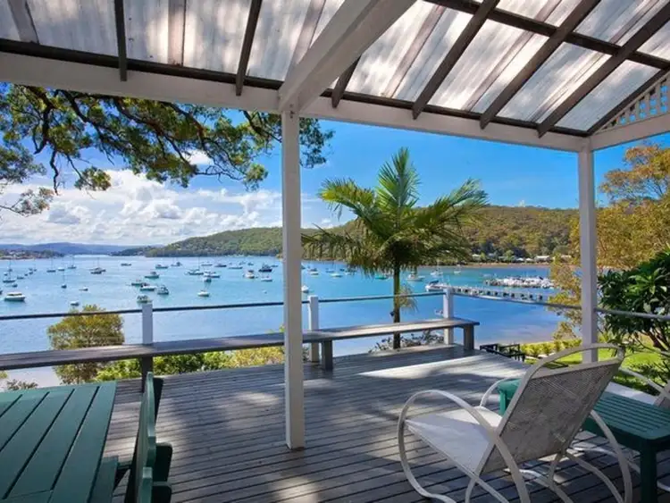 74 Araluen Drive, Hardys Bay NSW 2257