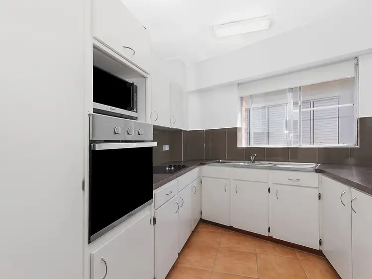 Fourth view of Homely apartment listing, 13/23A Cleveland Terrace, North Ward QLD 4810