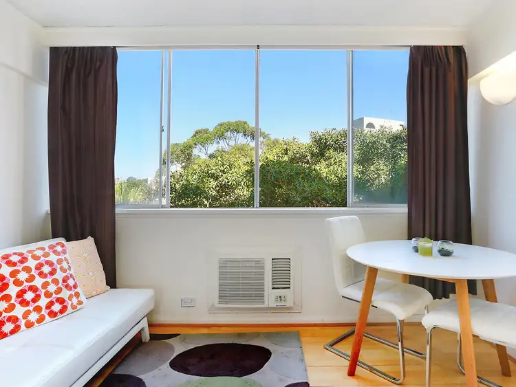 Second view of Homely studio listing, 46/68 Roslyn Gardens, Rushcutters Bay NSW 2011