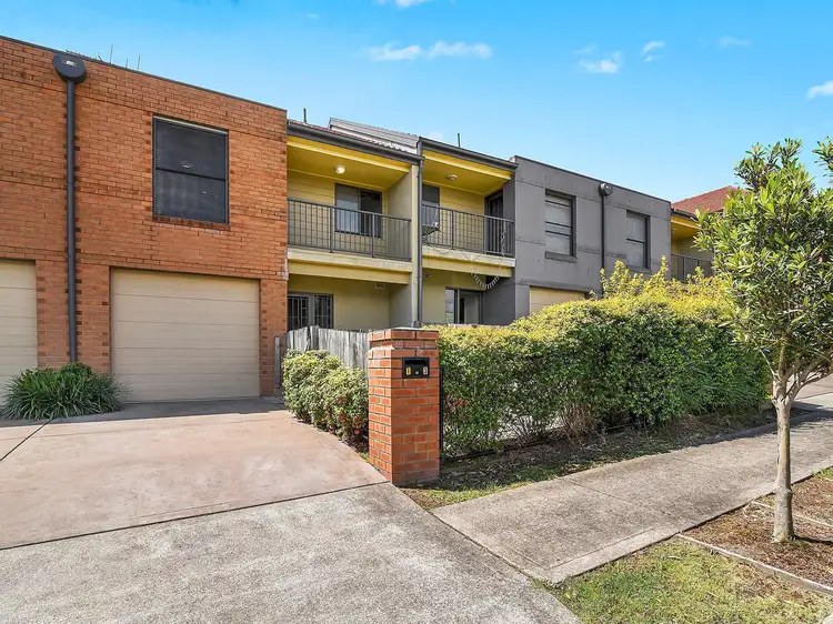 3/1 Woodbine Street, Mayfield NSW 2304