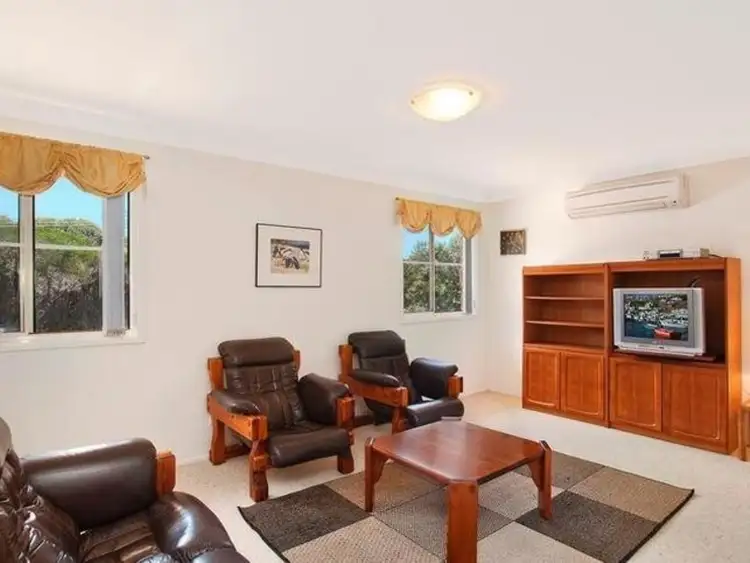 Sixth view of Homely house listing, 2 Kikarra Crescent, Hawks Nest NSW 2324