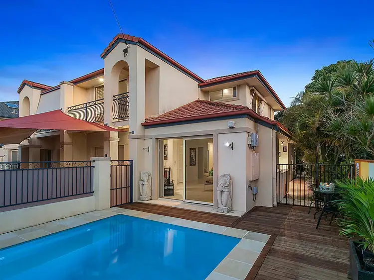 Second view of Homely house listing, 2/30 Hawaii Avenue, Palm Beach QLD 4221