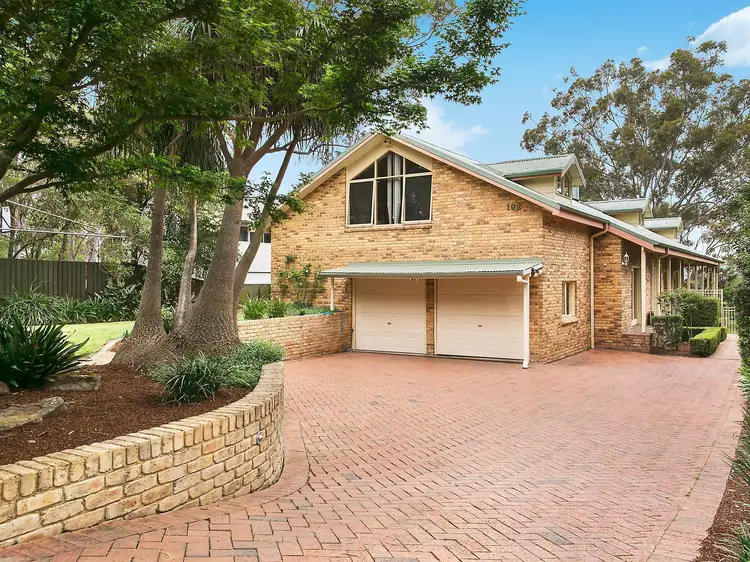 102 Bignell Street, Illawong NSW 2234