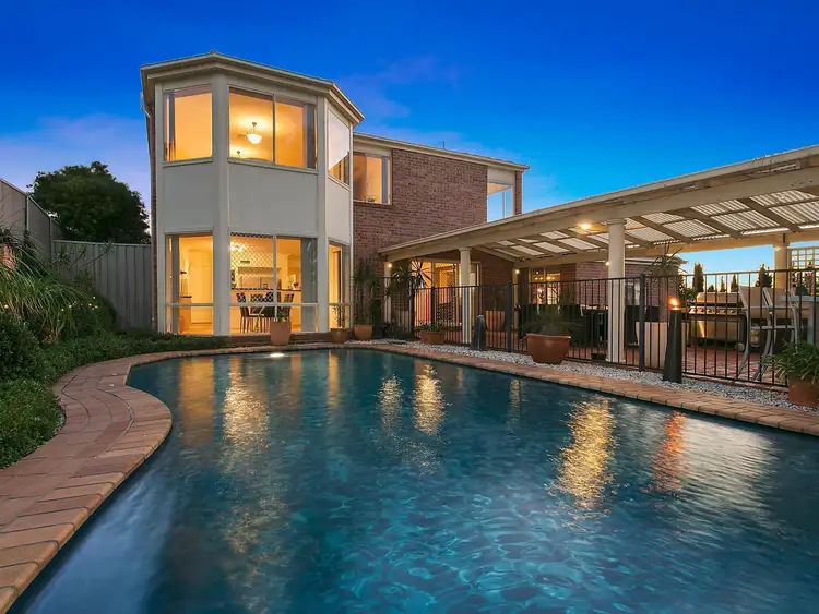 17 Invergowrie Avenue, Glen Alpine NSW 2560