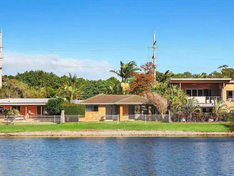 Main view of Homely house listing, 19 Tahiti Avenue, Palm Beach QLD 4221