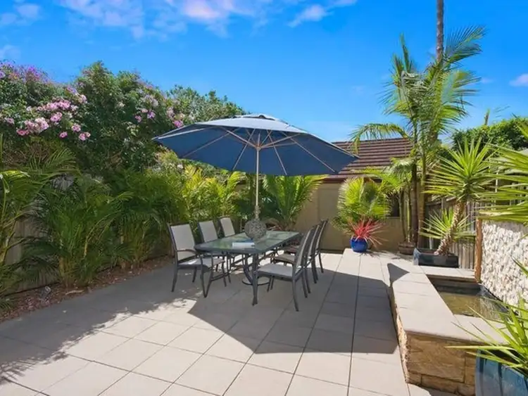 2/10 Golf Avenue, Mona Vale NSW 2103