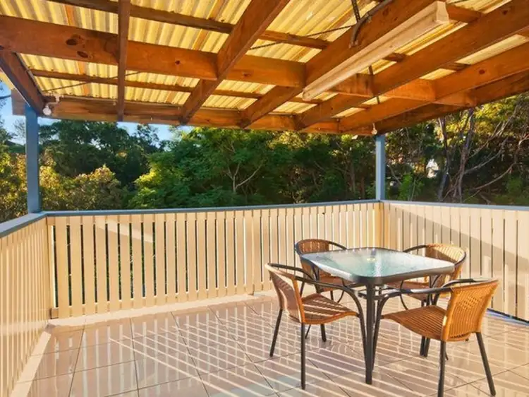 15 Hallvert Crescent, Charlestown NSW 2290