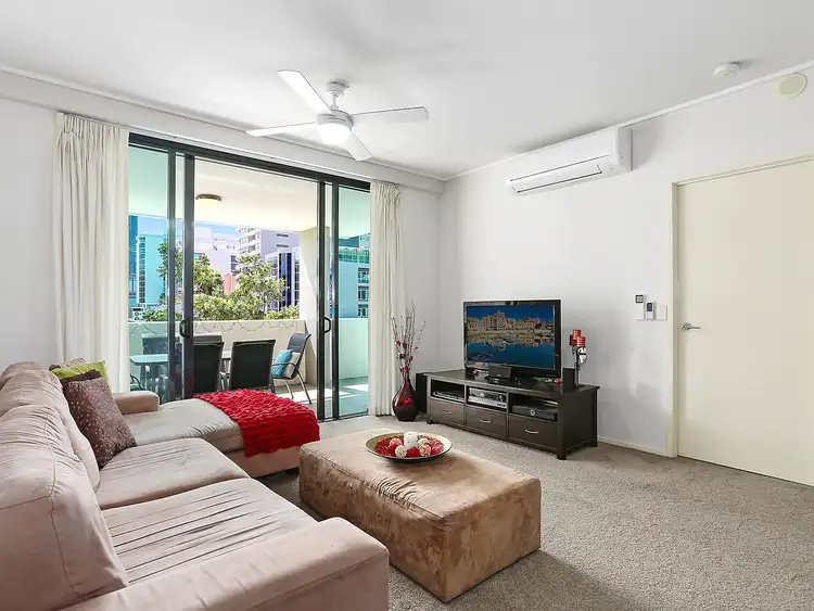 Second view of Homely apartment listing, 454 Upper Edward Street, Spring Hill QLD 4000