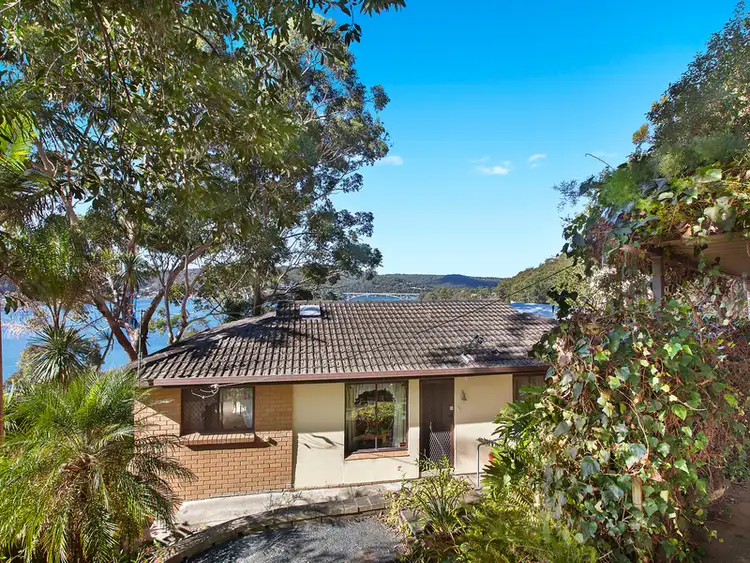 Second view of Homely house listing, 37 Bay View Crescent, Blackwall NSW 2256