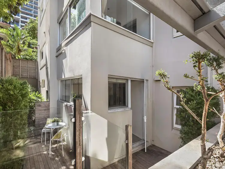 Second view of Homely apartment listing, 4/2 Waratah Street, Rushcutters Bay NSW 2011
