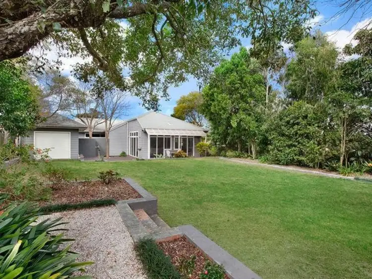 17 Dalwah Street, Bomaderry NSW 2541