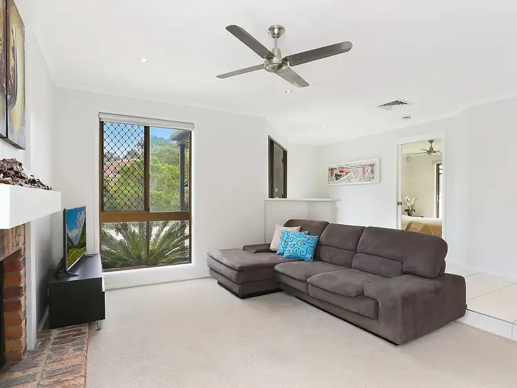 Sixth view of Homely house listing, 2 Lucyanne Court, Chapel Hill QLD 4069