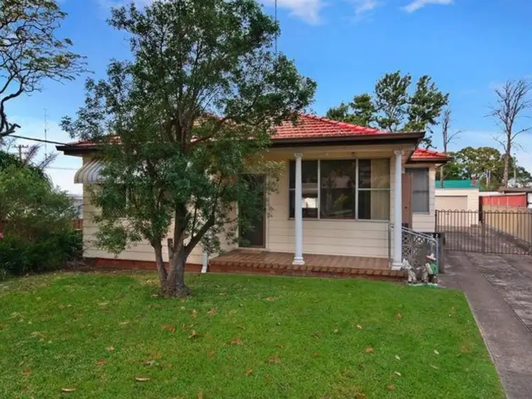 2 Lentara Road, Belmont North NSW 2280