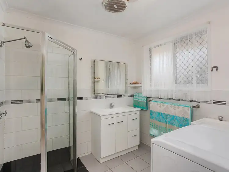 Sixth view of Homely apartment listing, 2/11 Rosewood Avenue, Broadbeach QLD 4218